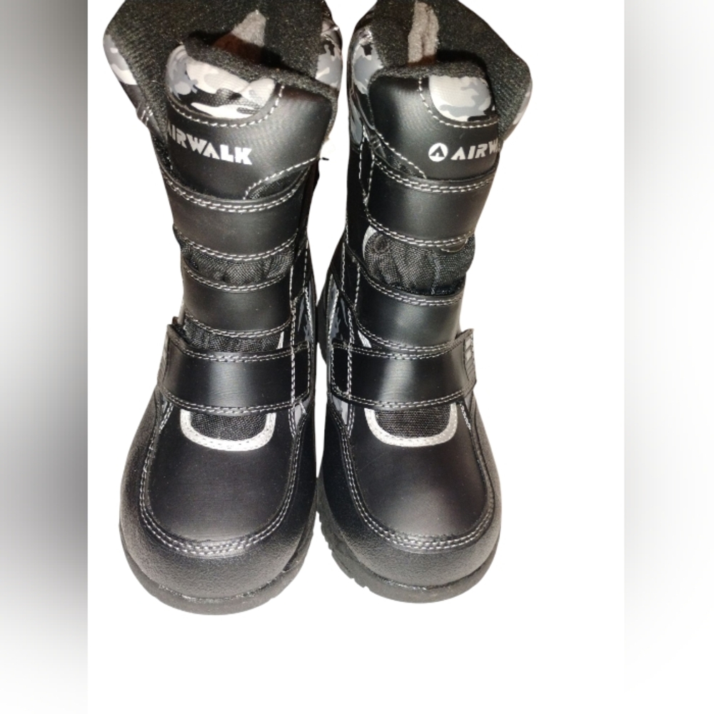 Airwalk Black Boots Waterproof Mid-Calf Size 13 NWT